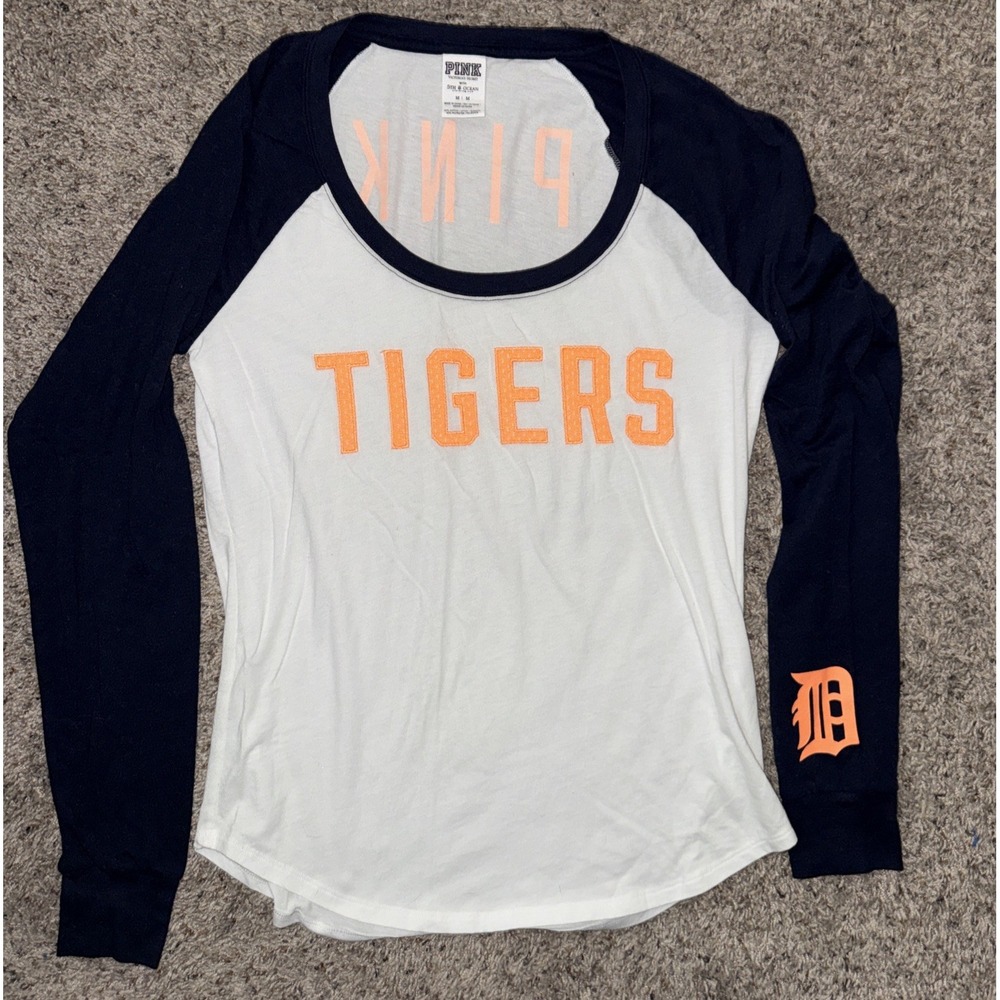 Victoria's Secret PINK 5th & Ocean MLB Tigers Baseball White/Navy T-Shirt‎ M